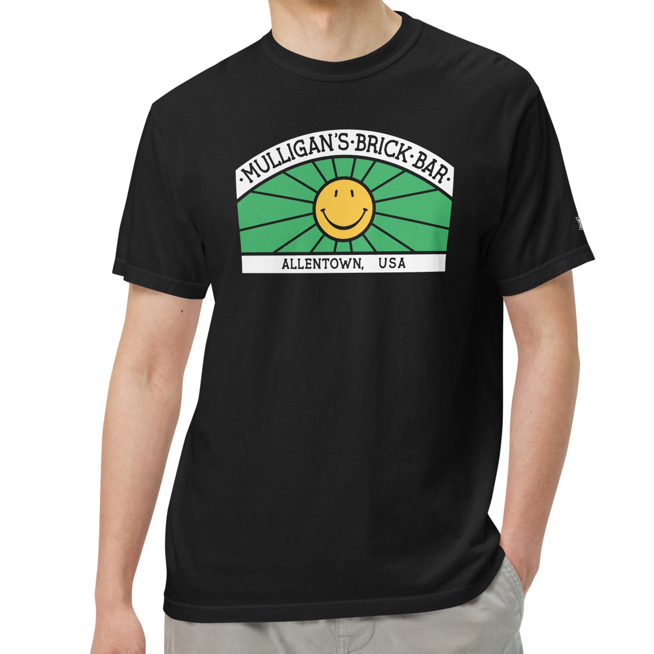 Black (100% ringspun cotton)
